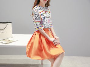 夏日地攤經(jīng)濟新風(fēng)向 武漢服裝批發(fā)廠家直銷熱銷女裝貨源全解析